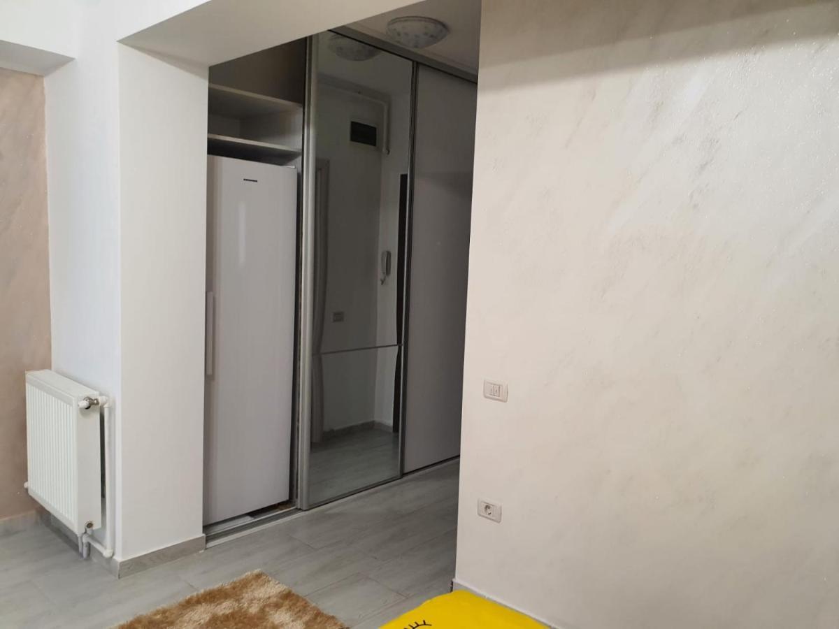 Listone' Apartment 12 Mamaia Nord Navodari Bagian luar foto