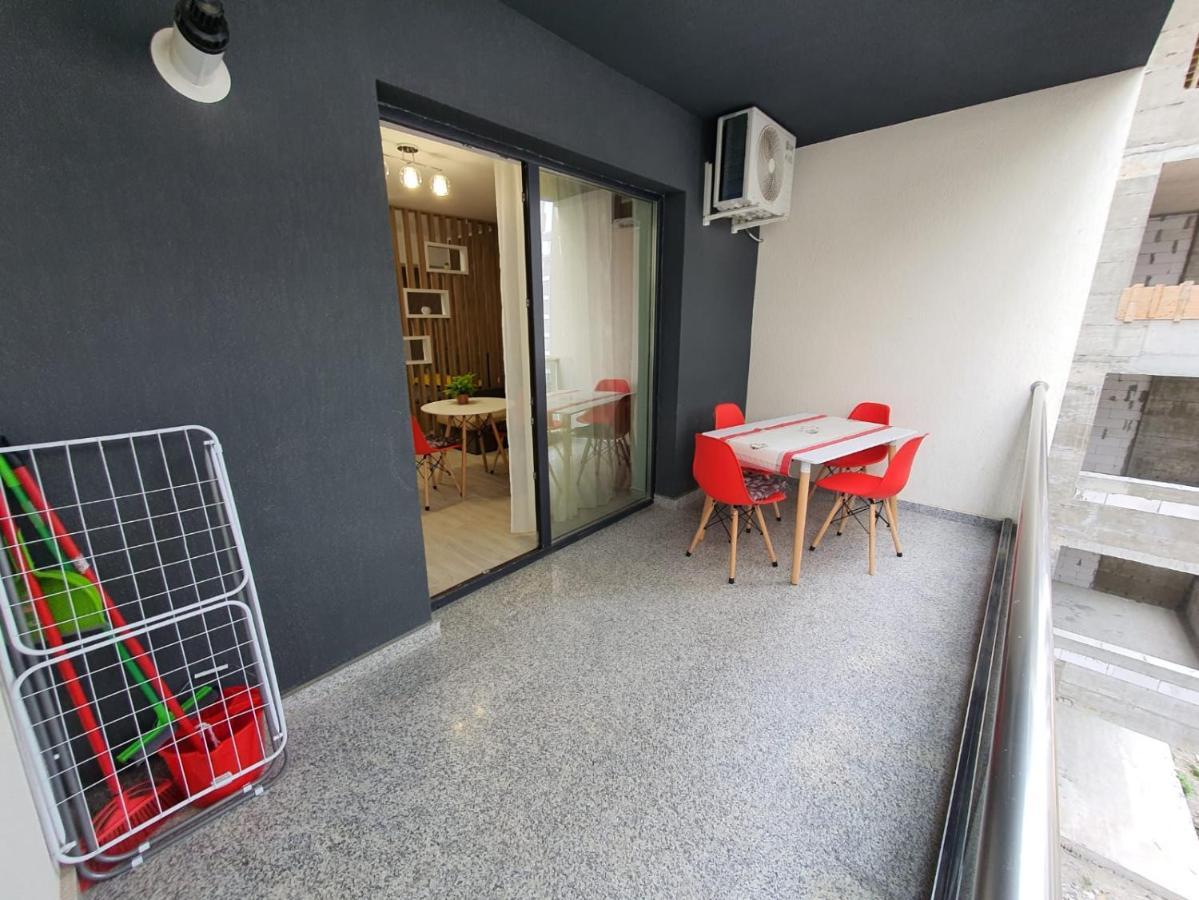 Listone' Apartment 12 Mamaia Nord Navodari Bagian luar foto