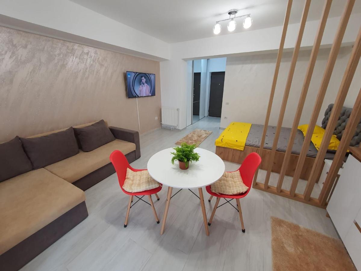 Listone' Apartment 12 Mamaia Nord Navodari Bagian luar foto
