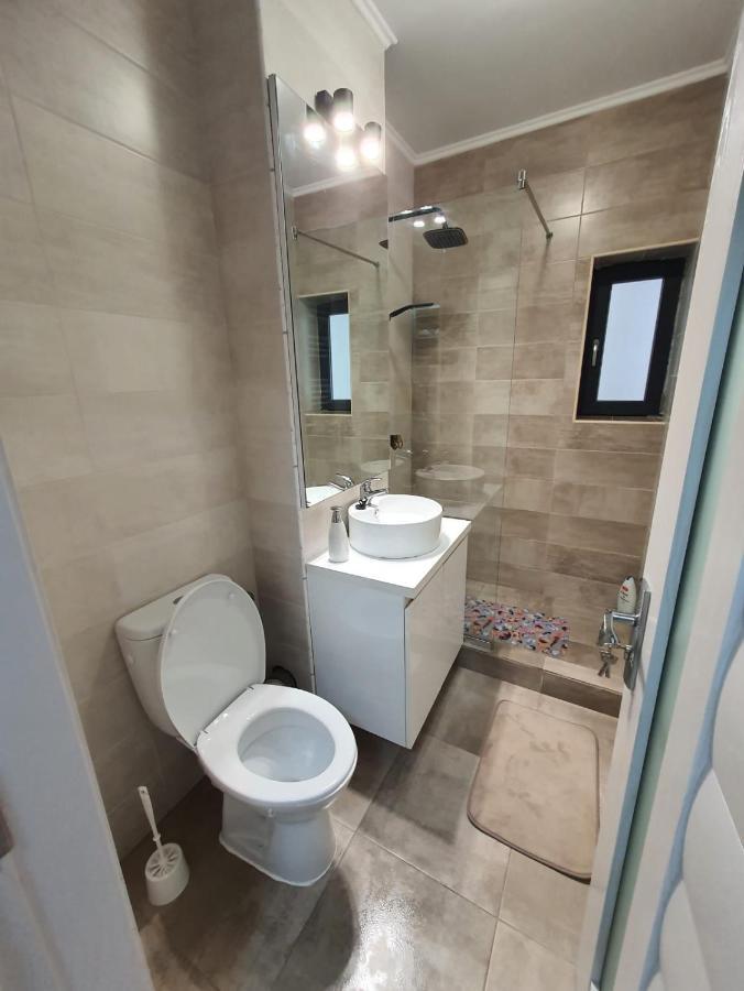 Listone' Apartment 12 Mamaia Nord Navodari Bagian luar foto